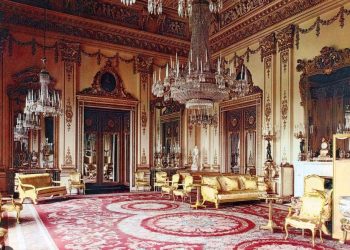 Buckingham Palace – The splendour and glory of the British royal family