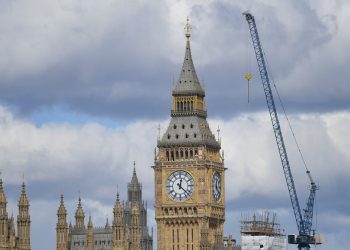 A tour of Big Ben in London: An unforgettable journey to the heart