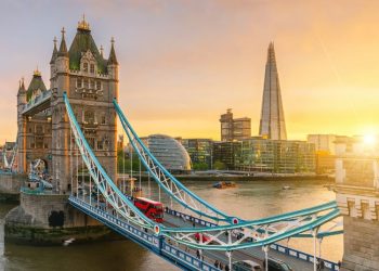 Tower Bridge has those customs and cultures