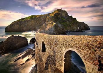 GazTelugatxe in-depth tour of tourist attractions