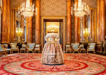 Buckingham Palace Tour: A magical journey through history and culture