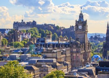 Journey to Edinburgh: The Story of a timeA journey to Edinburgh: The story of an unforgettable timeJourney to Edinburgh