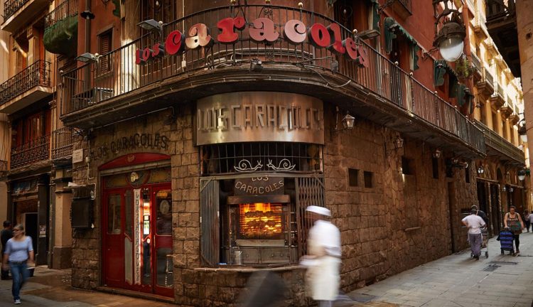 Los Caracoles Restaurant in Barcelona: History, culture, cuisine and the visitor experience