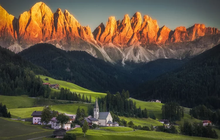 The Alps: a double legend of nature and humanity
