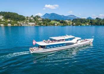 What Makes the Natural Scenery of Lake Lucerne So Extraordinary? A Journey Through Its Majestic Beauty