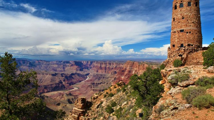 Why Should You Visit Grand Canyon National Park? A Comprehensive Travel Guide
