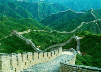 What Makes the Great Wall of China a Must-Visit Destination and How Can You Make the Most of Your Visit?
