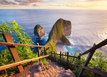 What Are the Essential Travel Tips for Visiting Bali?