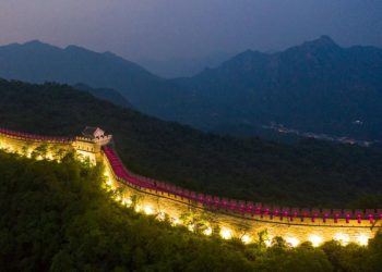 What Natural Scenery Can You Experience at the Great Wall of China?