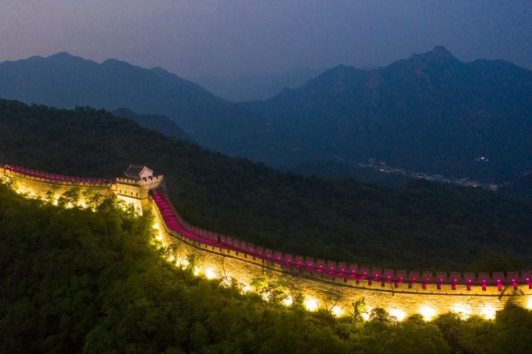 What Natural Scenery Can You Experience at the Great Wall of China?
