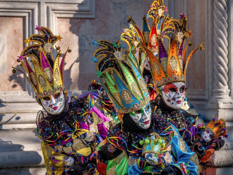 How Do Italians Celebrate Carnevale? A Cultural Deep Dive and the Best Cities to Experience This Festive Tradition