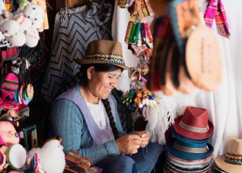 What Are the Best Tips for Immersing Yourself in Local Culture During Your Travels? Insights from Fellow Travelers on the Art of Cultural Immersion