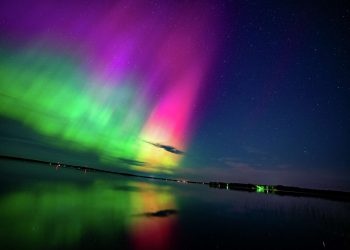 Why Are the Northern Lights So Captivating? Exploring the Best Locations to Witness This Natural Wonder and Local Myths Surrounding It