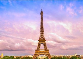 How to Customize the Perfect Travel Guide Based on Your Personal Interests