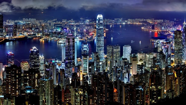 Can You Discover the Best of Both Worlds in Hong Kong’s Vibrant Streets?
