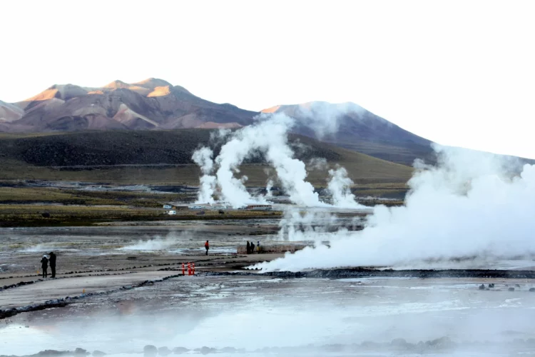 Could Iceland and New Zealand Be Your Ultimate Adventure Destination?