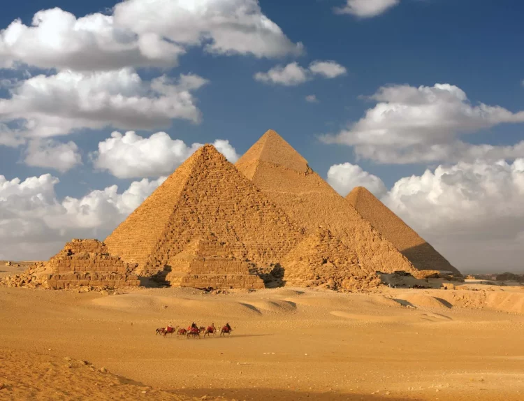 What Is the Best Way to Explore Egypt’s Ancient Wonders and Natural Beauty?