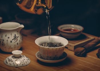 Why Should You Experience Taiwan’s Tea Houses and Tranquil Temples?