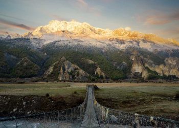 Why Did Nepal’s Lesser-Known Treks Overtake Everest in 2025 Popularity?