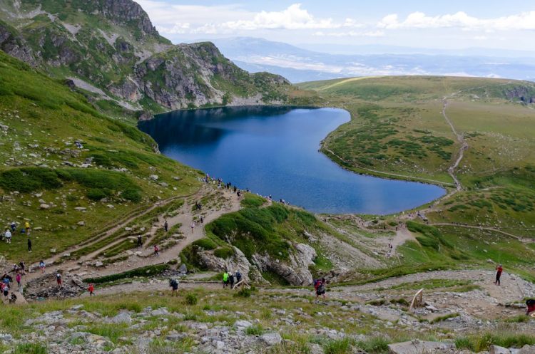 What’s Behind the 2025 Rush to Bulgaria’s Seven Rila Lakes?