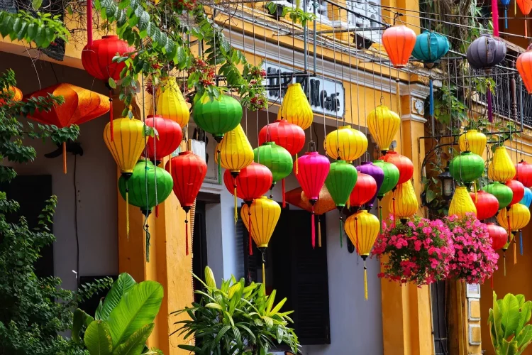 Can You Really Travel Vietnam from North to South in 10 Days?