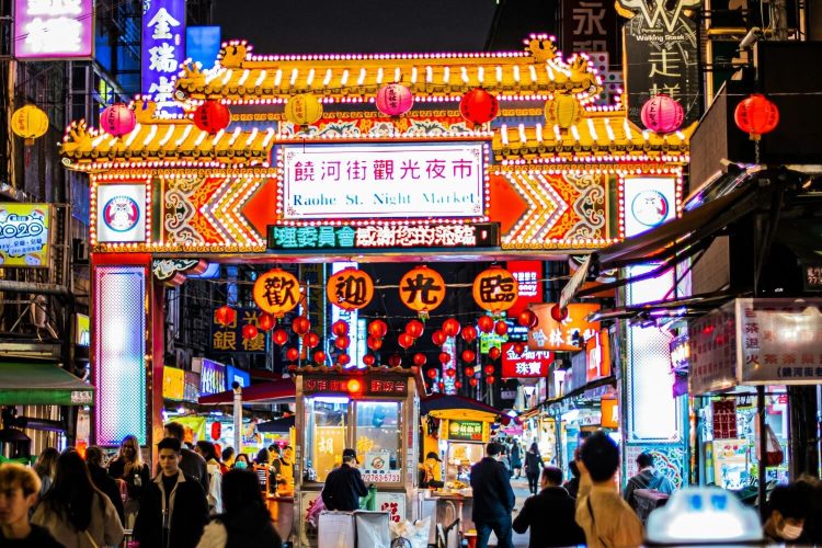 How Did Taiwan’s Night Markets Redefine Street Dining in Asia by 2025?