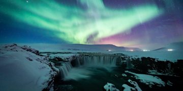 Can You Really Explore Iceland’s South Coast Without Renting a Car?