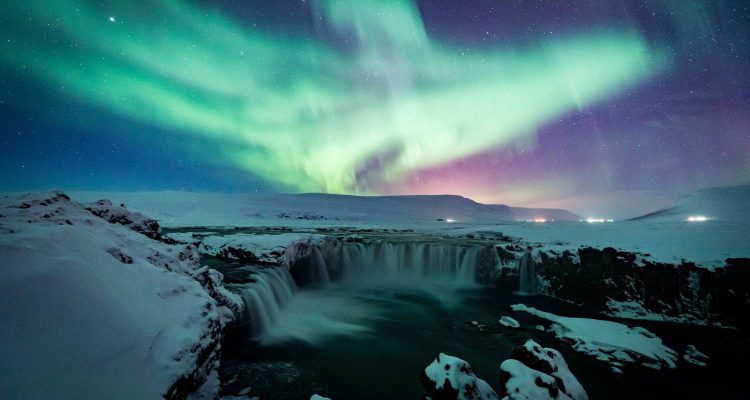 Can You Really Explore Iceland’s South Coast Without Renting a Car?