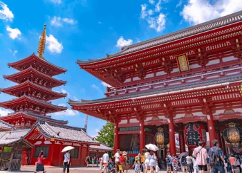 Mastering Local Etiquette: What Are the Essential Cultural Tips for Travelers in Japan?