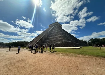 Is Eco-Tourism the Future of Travel in 2024? Exploring How to Explore the World’s Most Pristine Natural Wonders Responsibly